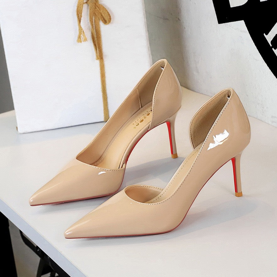 Valentina khaki pointed-toe pumps alternate view