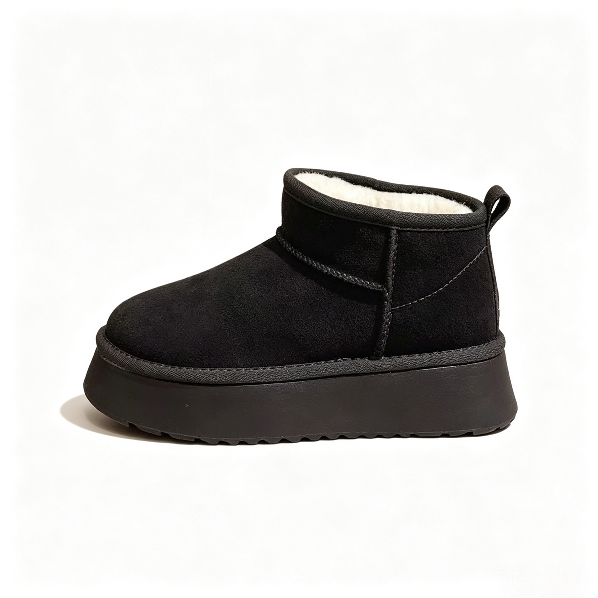 Black round-toe faux-fur-lined platform snow boots