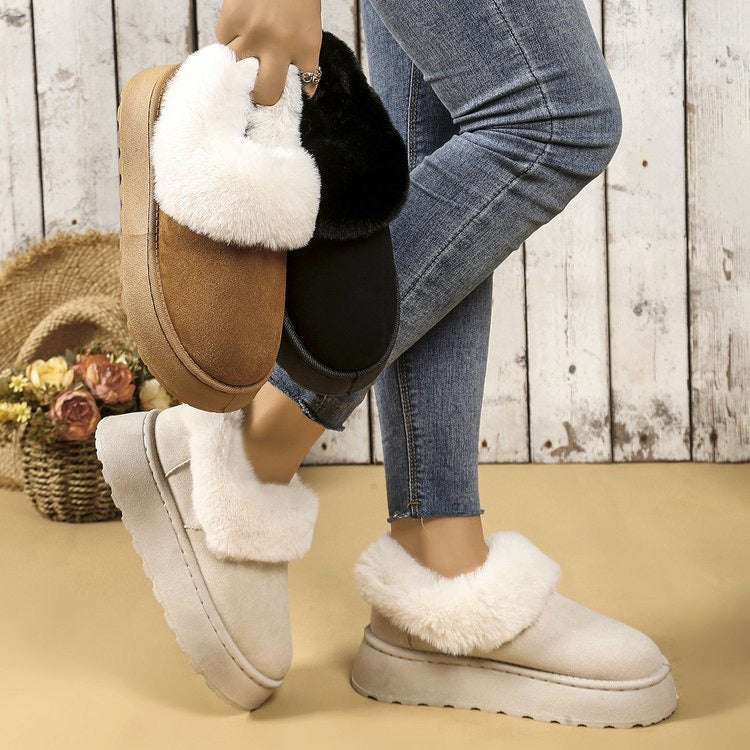Women’s faux-fur-trimmed platform snow boots lifestyle view