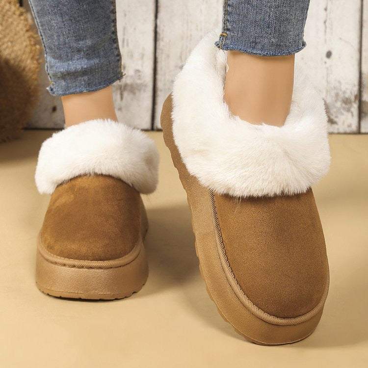 Women’s faux-fur-trimmed platform snow boots lifestyle view